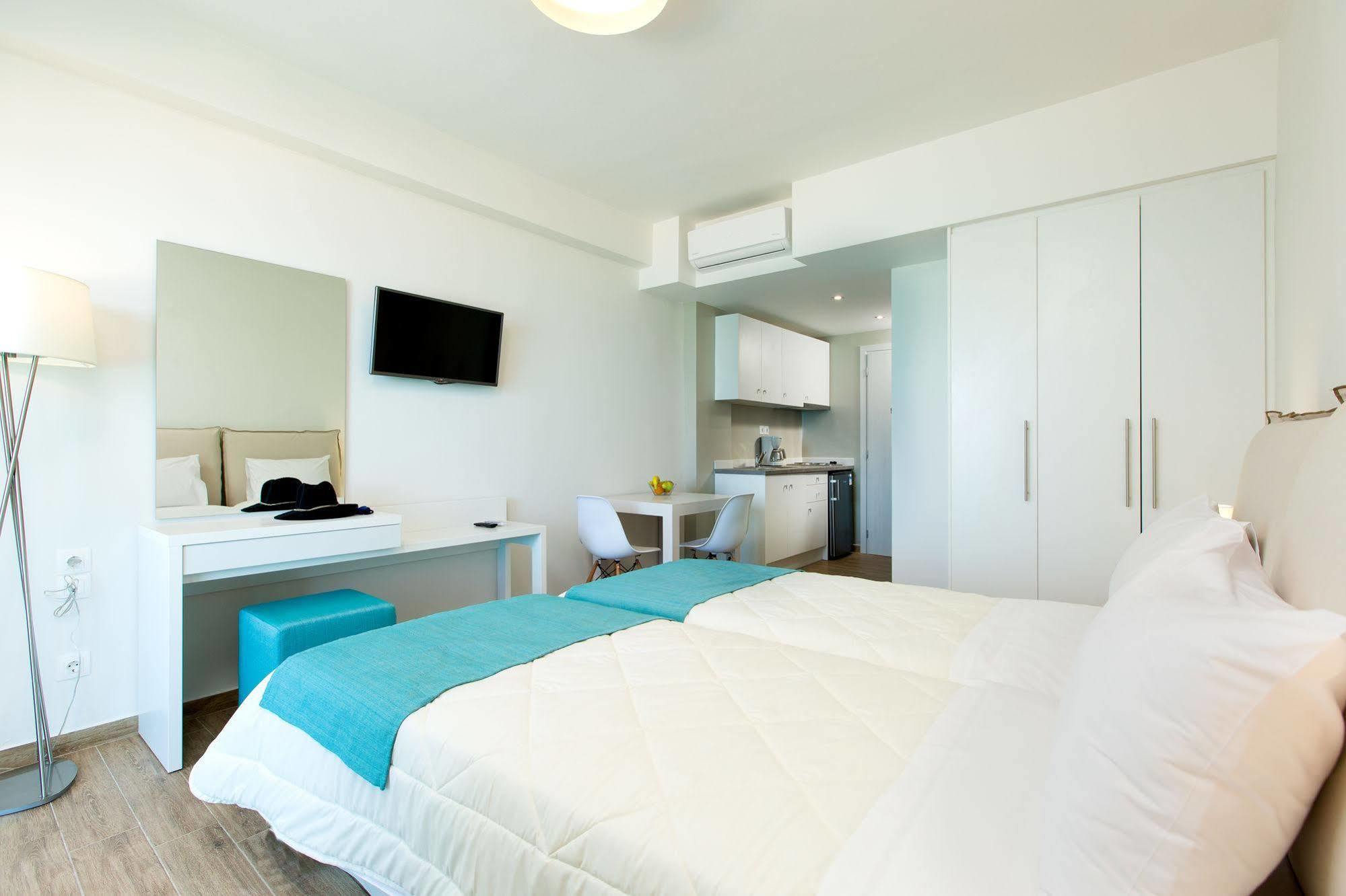 Golden Coast Seaside Apartments Réthimno Kültér fotó